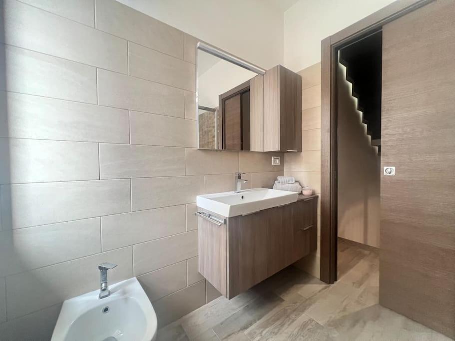 Design Villa-Milano & Rho Fiera Sedriano Luaran gambar